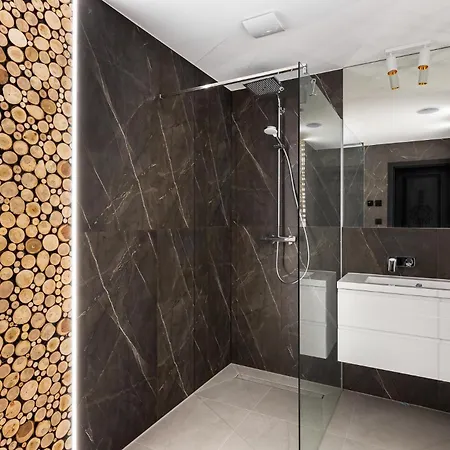 House For 20 People With A Private And Bar Koma House *