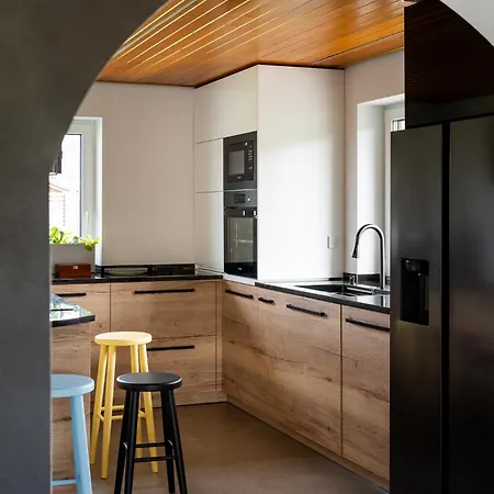 House For 20 People With A Private And Bar Koma House *