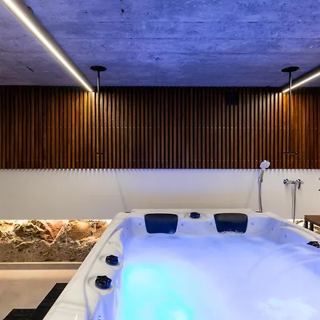 House For 20 People With A Private And Bar Koma House ヴィラ *