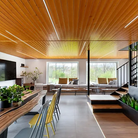 House For 20 People With A Private And Bar Koma House * Sidzina