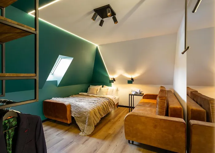 House For 20 People With A Private And Bar Koma House Willa