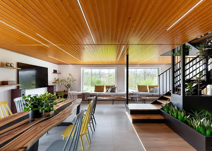 House For 20 People With A Private And Bar Koma House * Sidzina